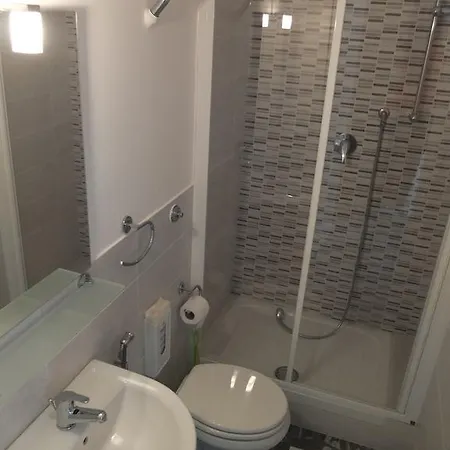 Guest house Maxim