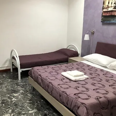 Maxim Guest house 3*